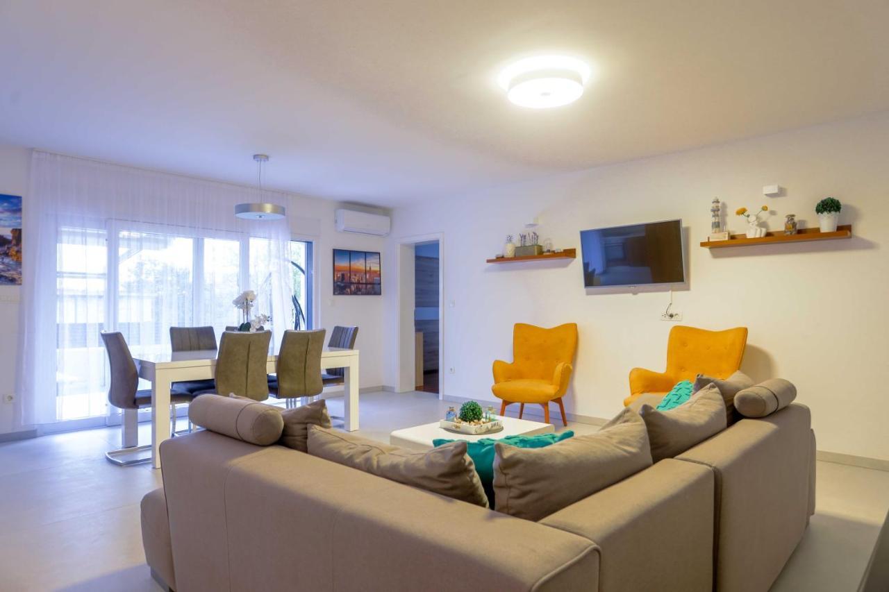 Villa Castelli, Apartment With Pool, Kaštela Zewnętrze zdjęcie