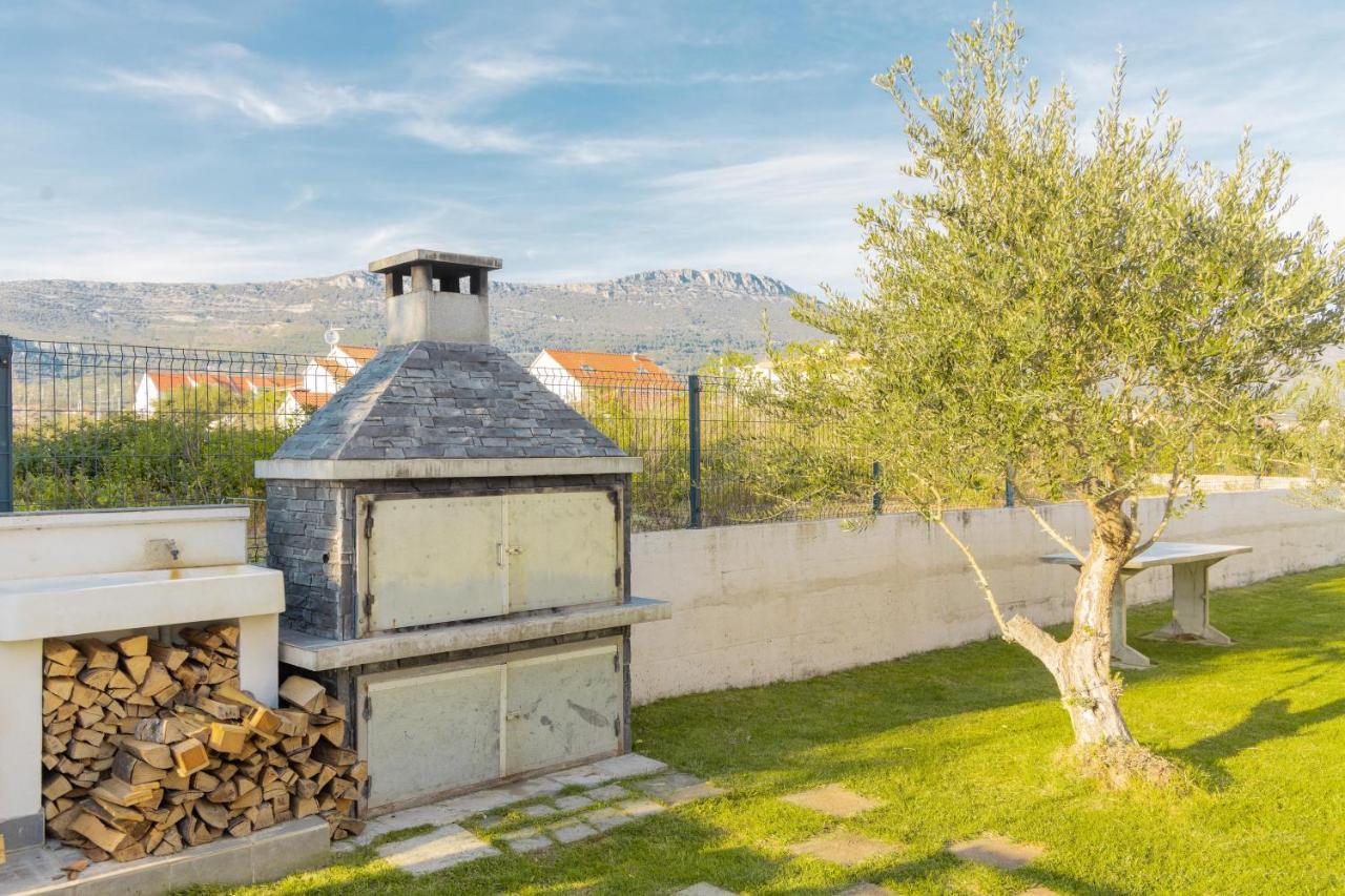 Villa Castelli, Apartment With Pool, Kaštela Zewnętrze zdjęcie